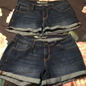 NWOT Old Navy boyfriend jean short pair